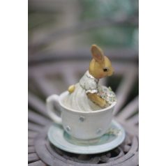 Nyuszilány csészében kék - 11 cm