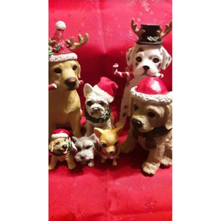 Kutya figura szarvas sapkában - 23 cm