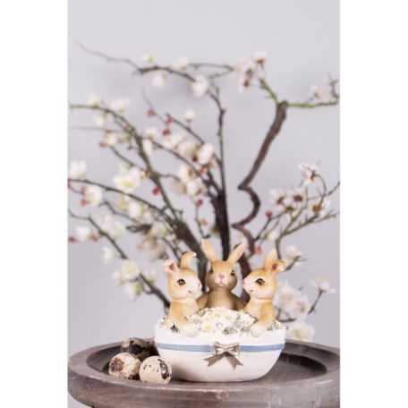 Tojásban ülő 3 nyuszi virágokkal - 11x9x12 cm  - Raktáron